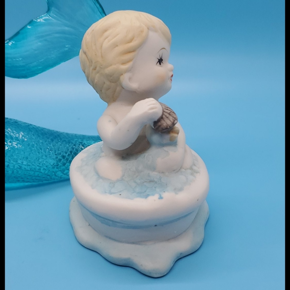 Vintage TOMA Baby in a bubble bathtub  washing a baby duck figurine statue - Picture 5 of 8